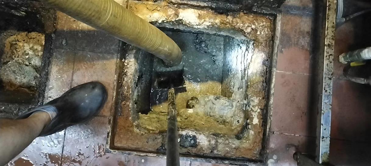 陆良污水池清理一般都有毒气，怎么预防中毒呢？